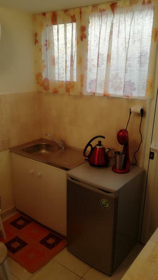 Central 6Th Floor Studio Near Metro & View&200Mbps Atenas Exterior foto